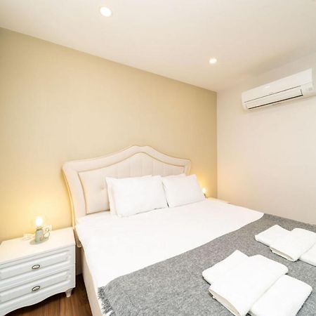 Central Flat With Balcony Near Sea In Muratpasa Apartment อันตัลยา ภายนอก รูปภาพ