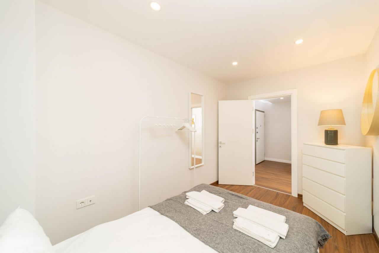 Central Flat With Balcony Near Sea In Muratpasa Apartment อันตัลยา ภายนอก รูปภาพ